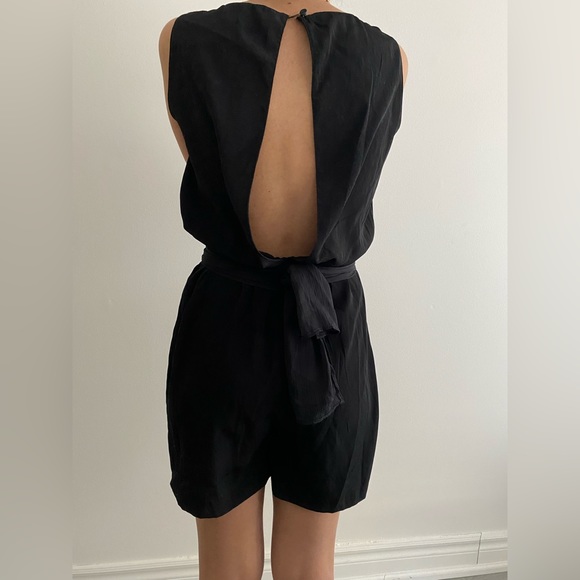 Black short Jumpsuit. Loose fit. Great with heels or sneakers. - Picture 1 of 2